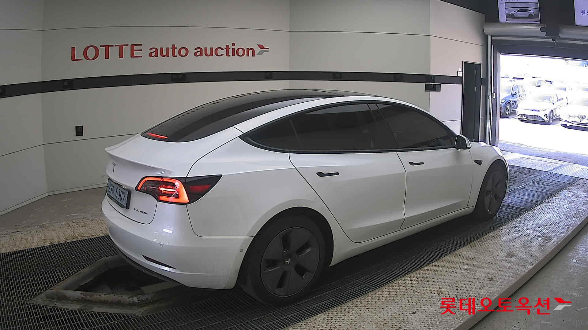 TESLA Model 3 2021 - 이미지 19