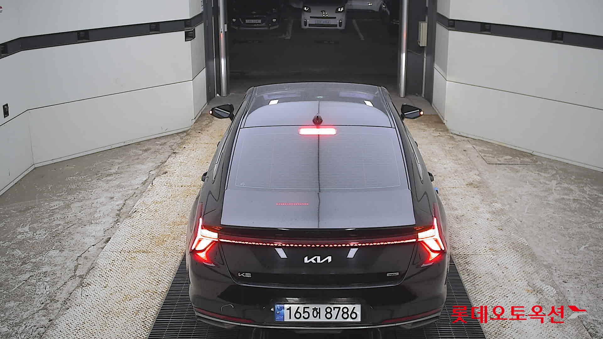 2022 - kia k8