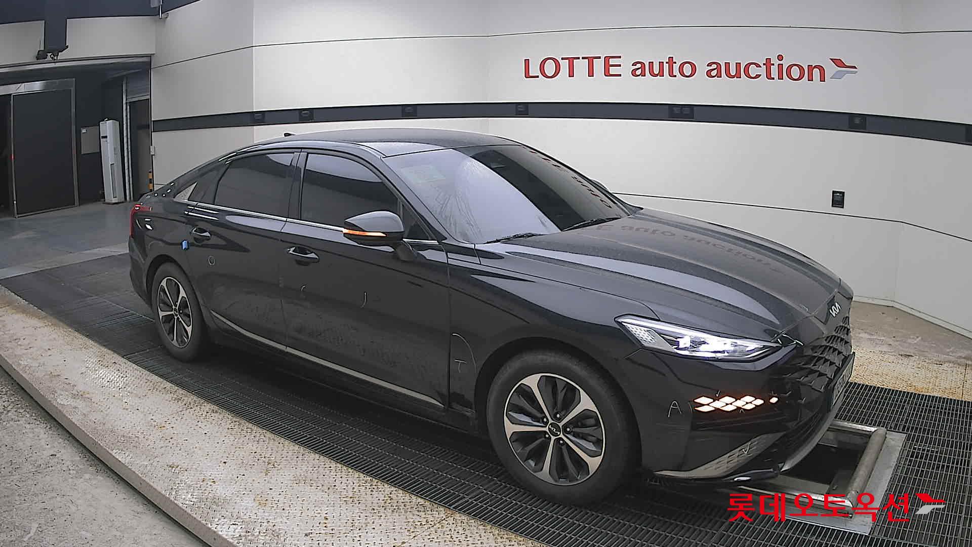 2022 - kia k8