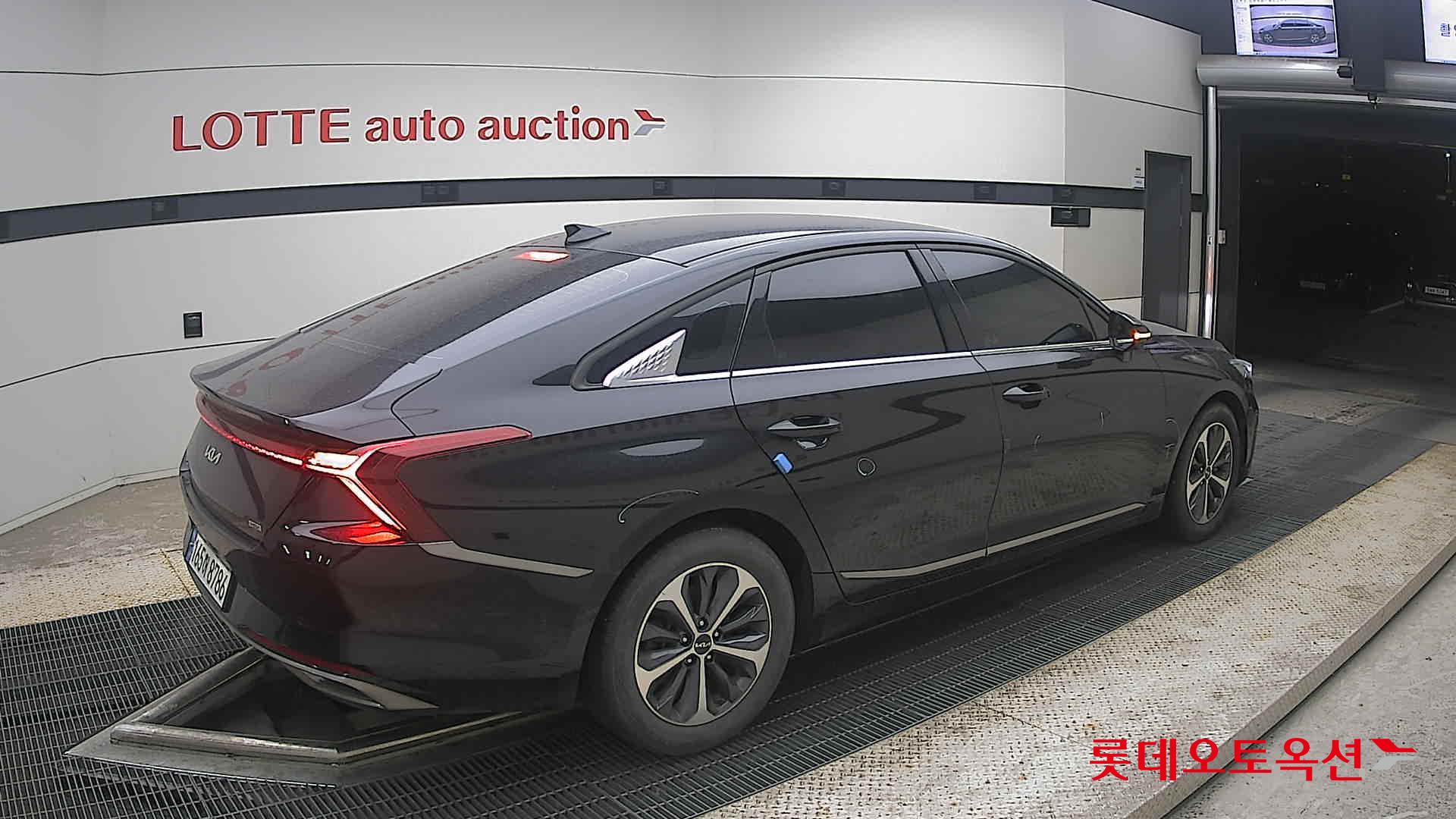 2022 - kia k8