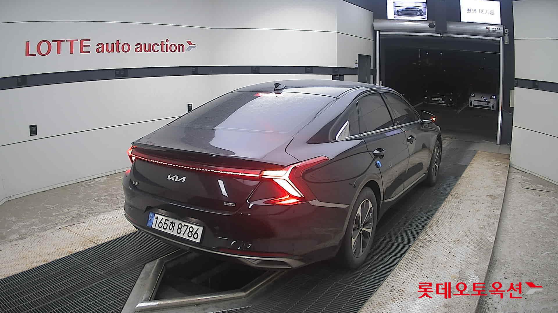 2022 - kia k8