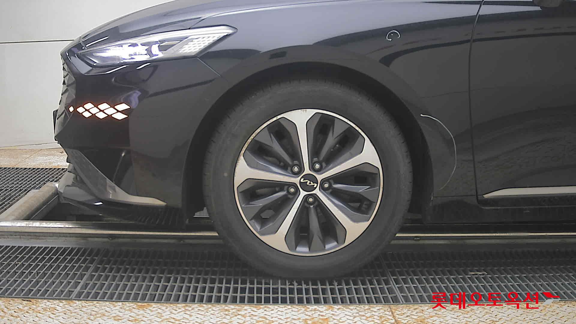 2022 - kia k8