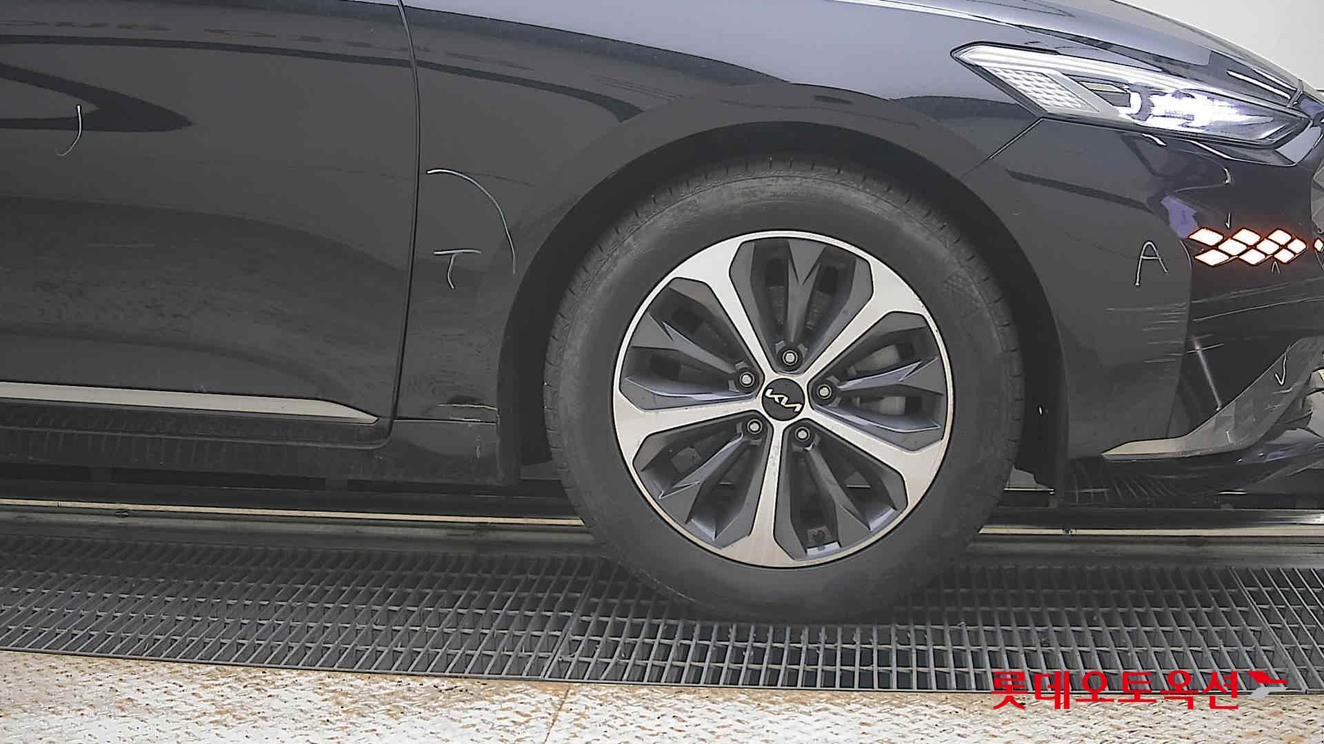 2022 - kia k8