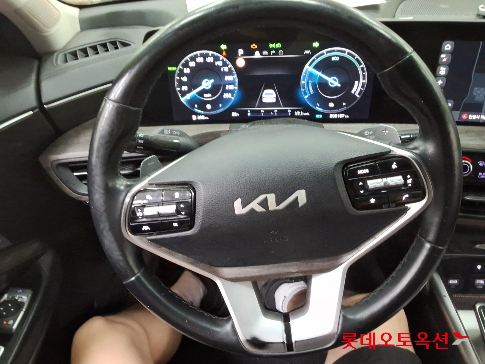 2022 - kia k8