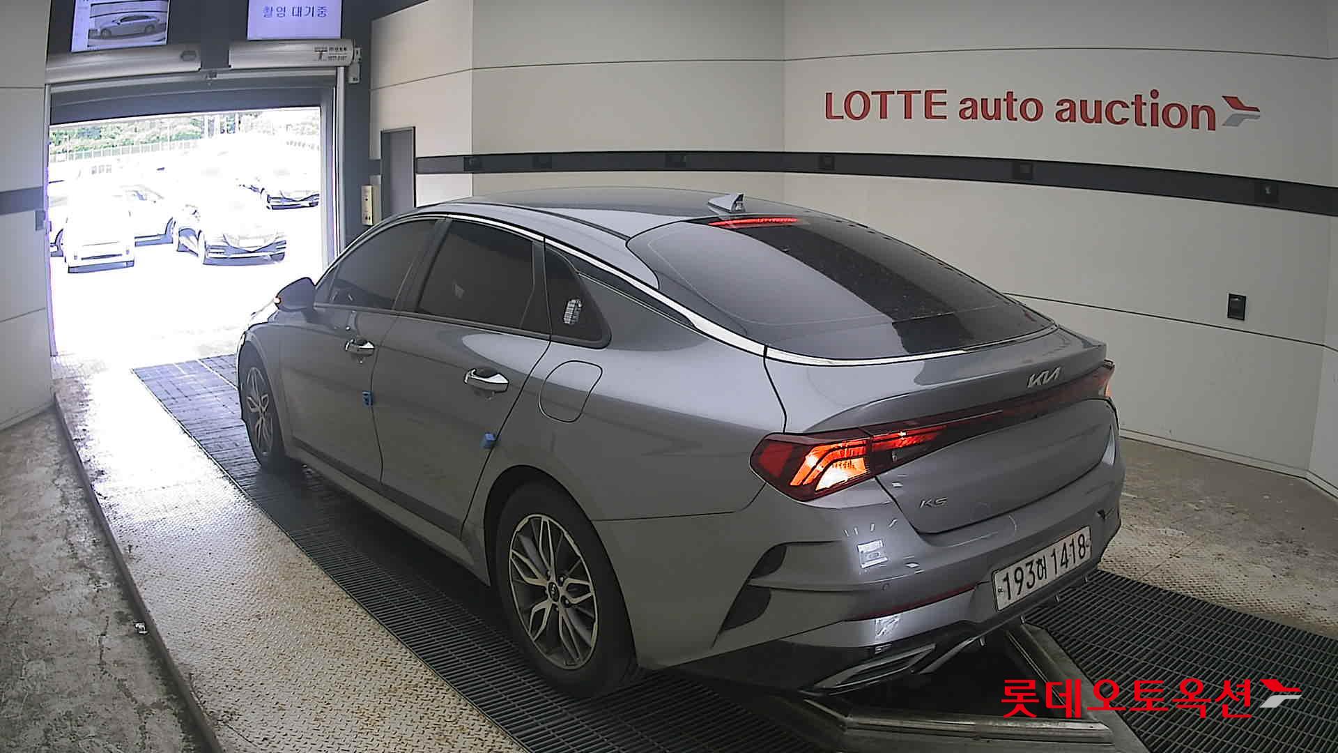 2022 - kia k5