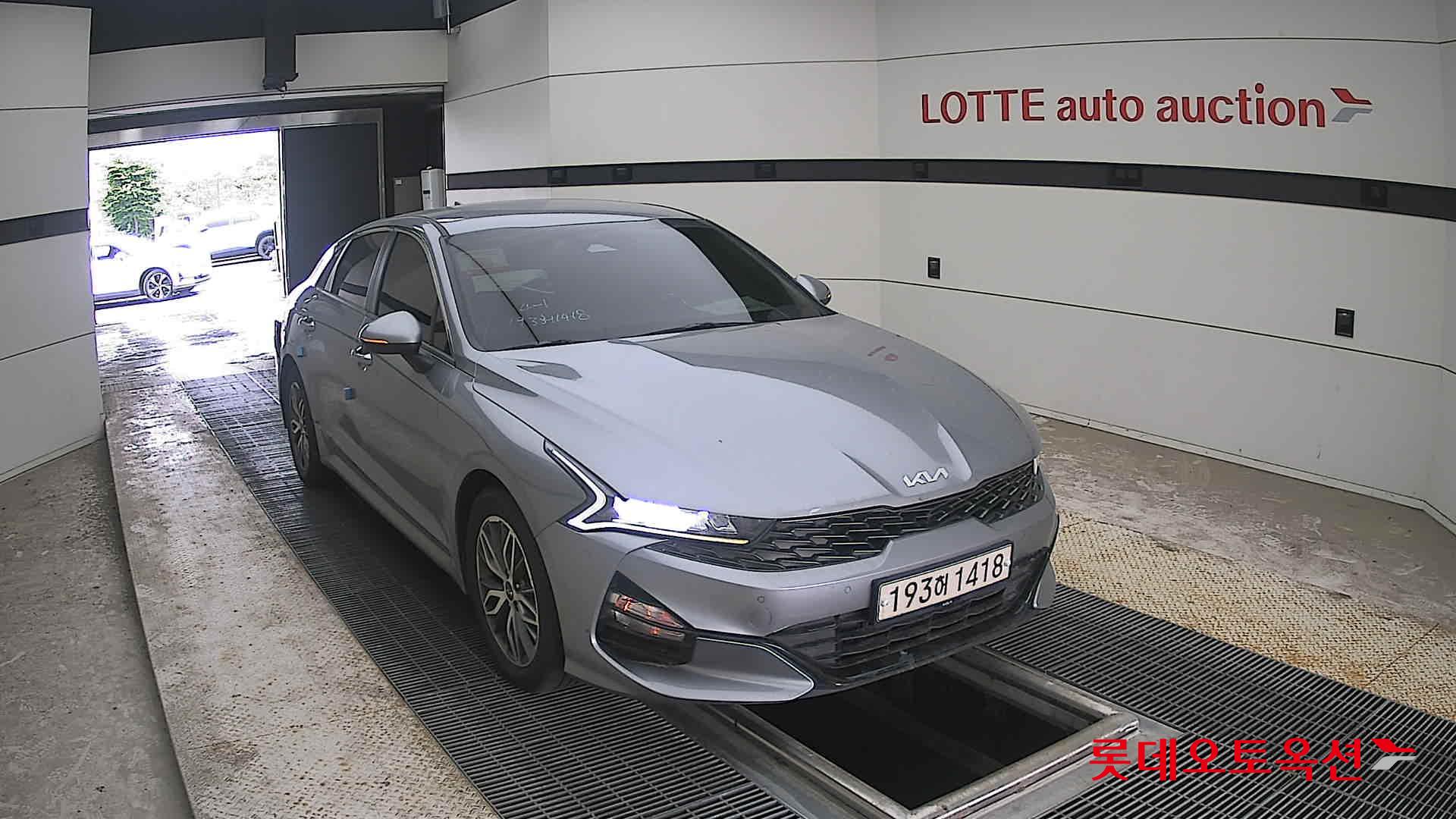 2022 - kia k5