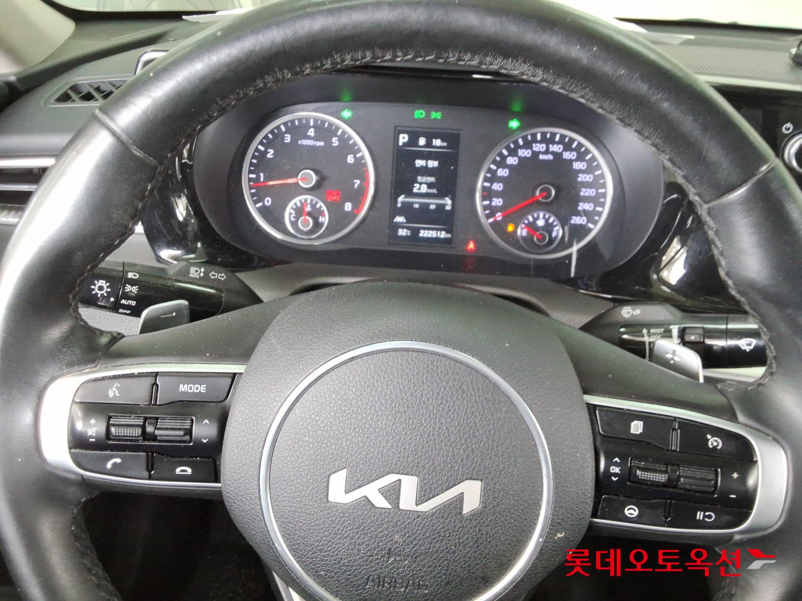 2022 - kia k5