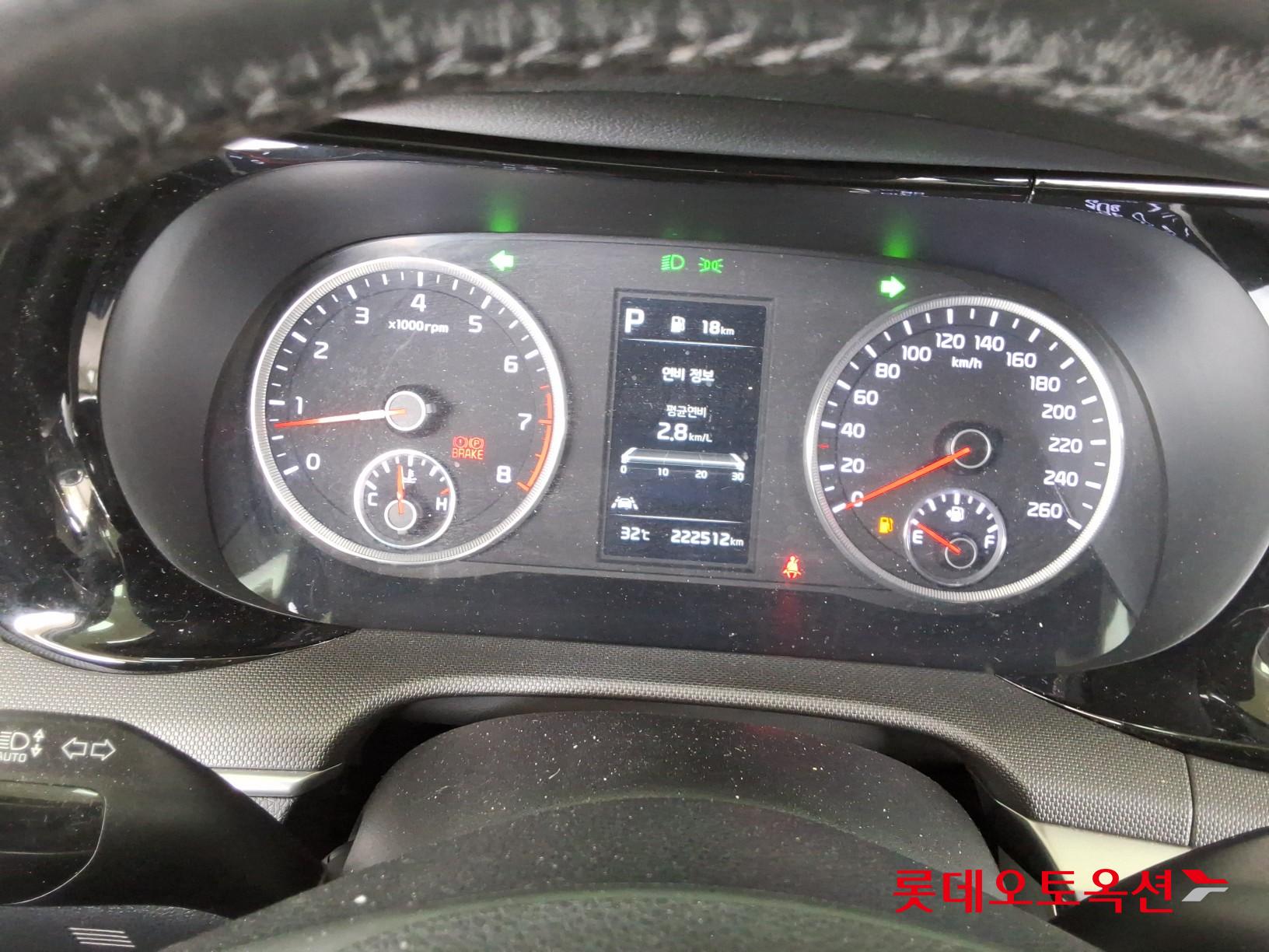 2022 - kia k5