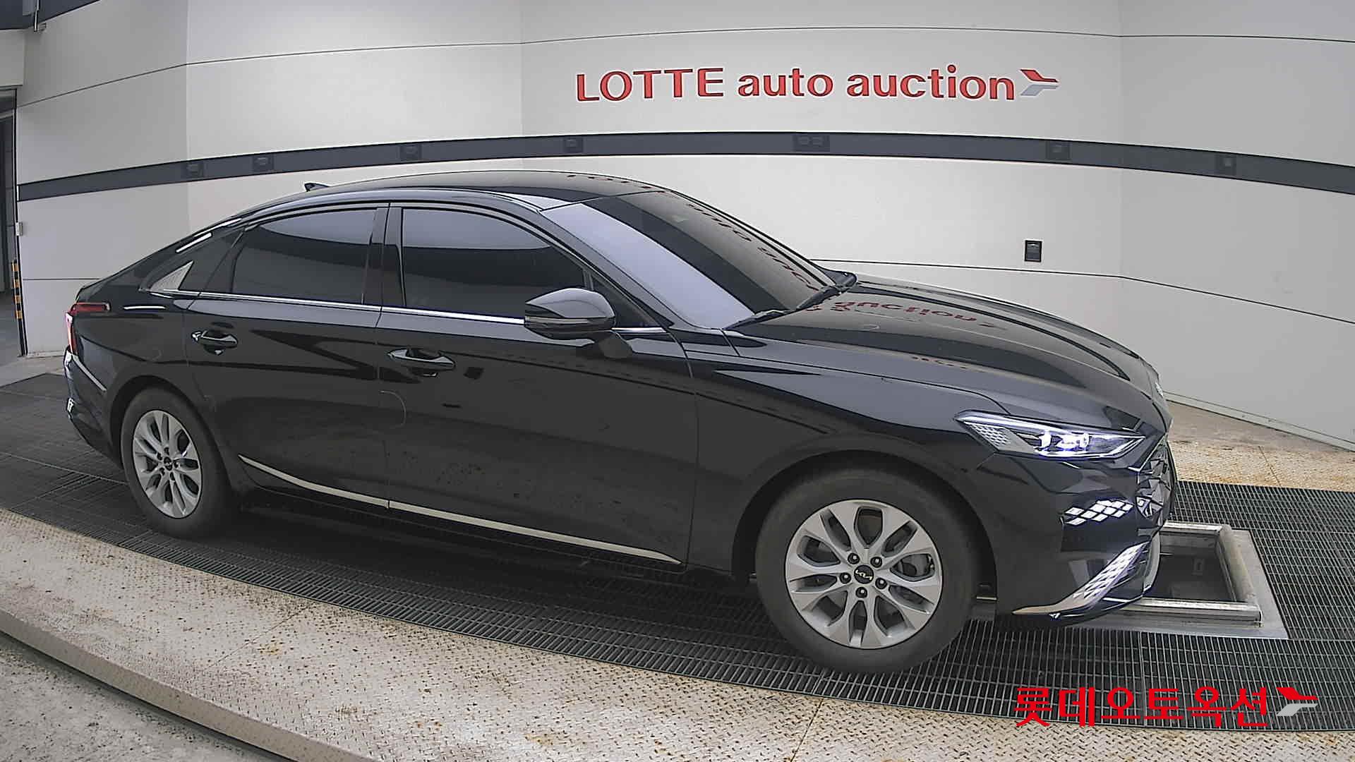 2023 - kia k8