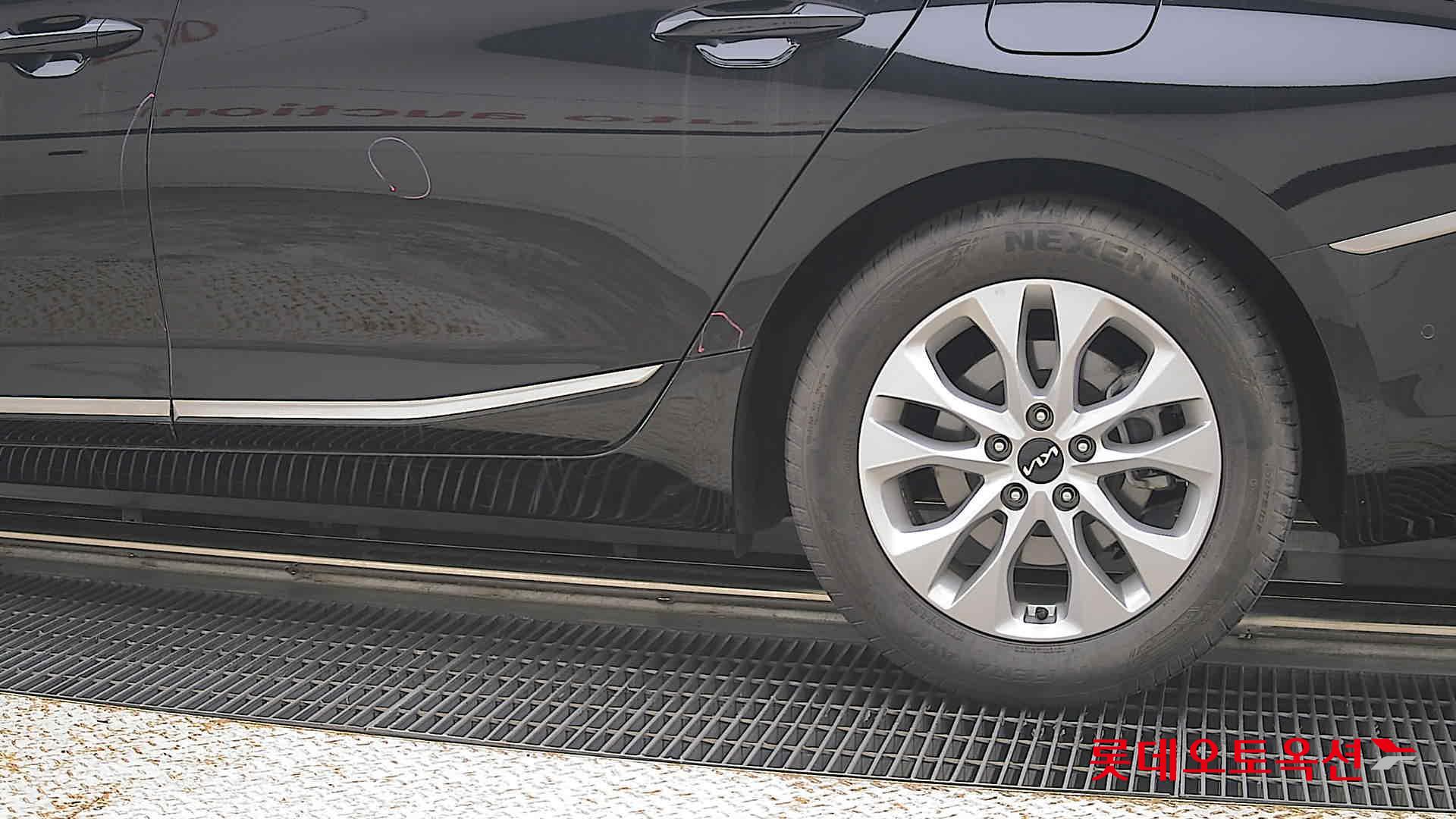 2023 - kia k8
