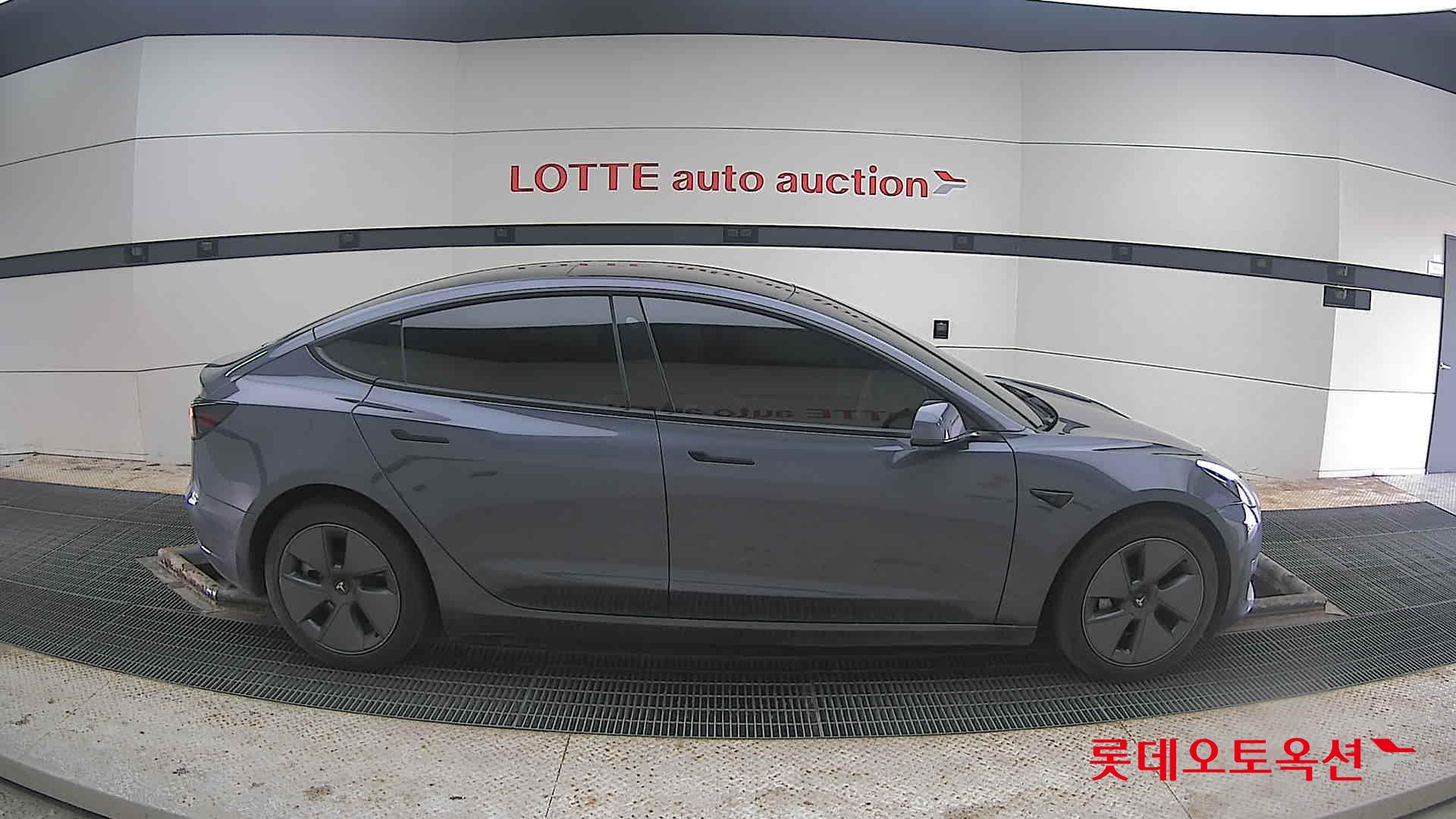 تسلا موديل 3 2022 - صورة 21