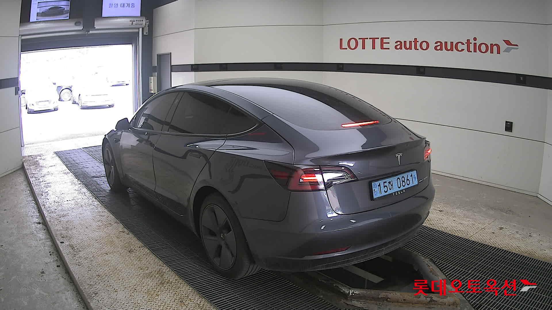 تسلا موديل 3 2022 - صورة 4