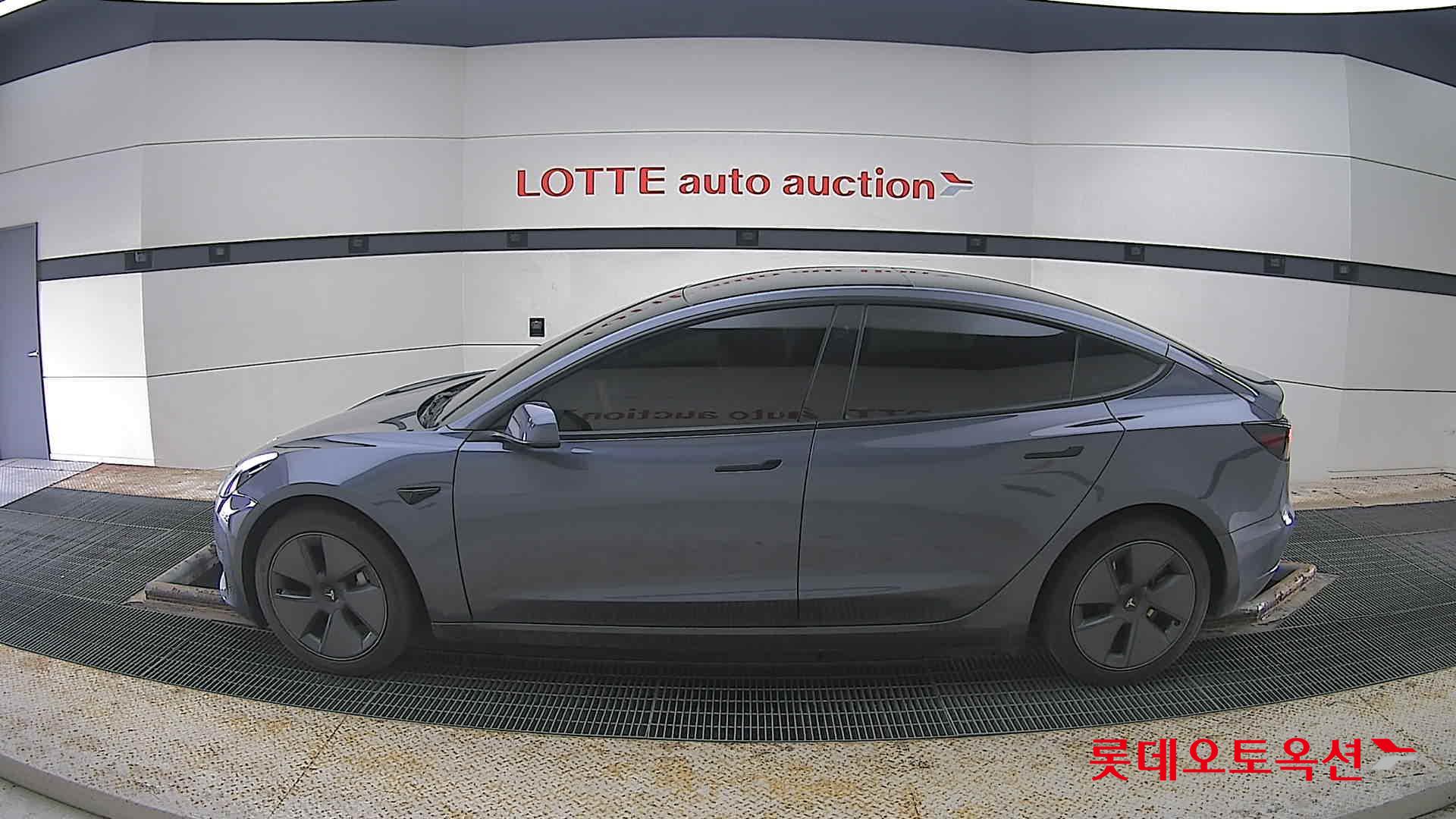 تسلا موديل 3 2022 - صورة 13