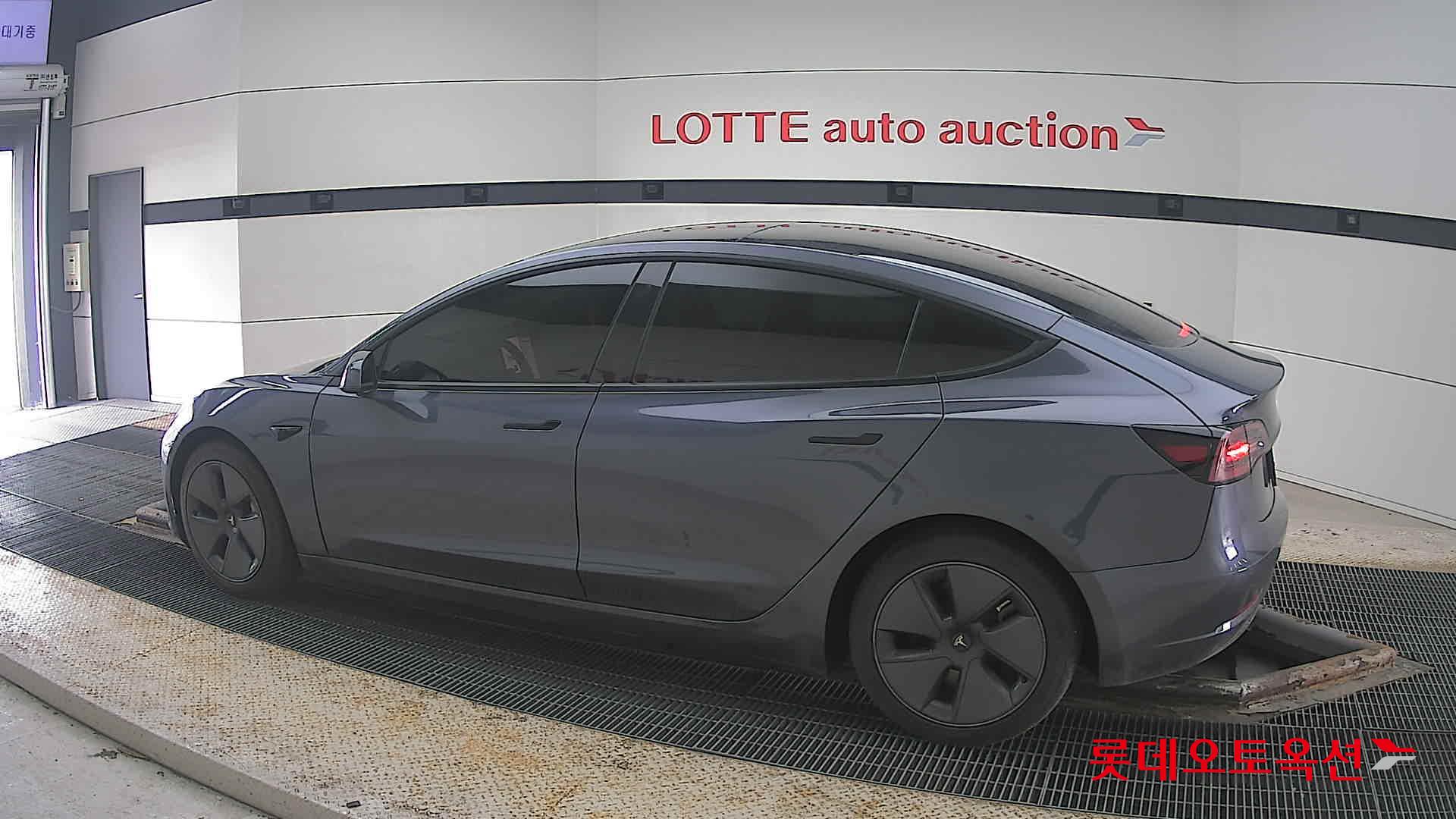 تسلا موديل 3 2022 - صورة 14