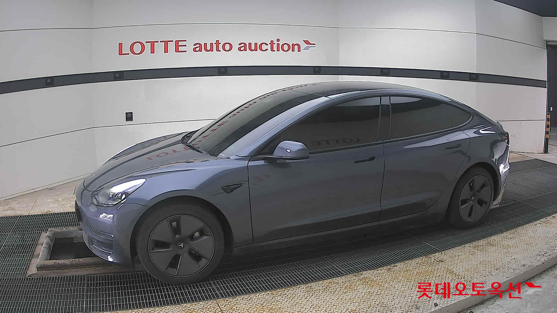 تسلا موديل 3 2022 - صورة 12