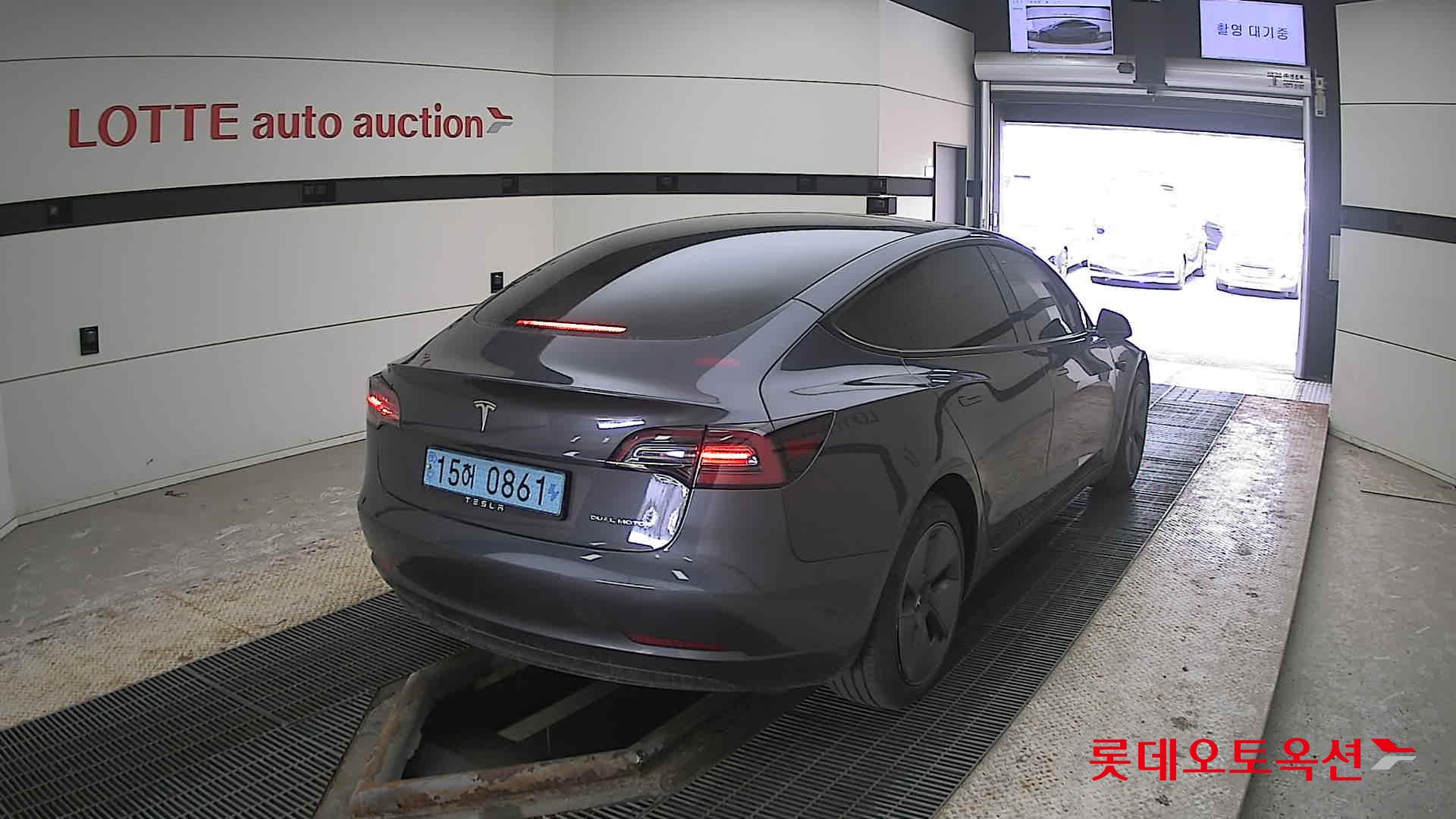 تسلا موديل 3 2022 - صورة 18