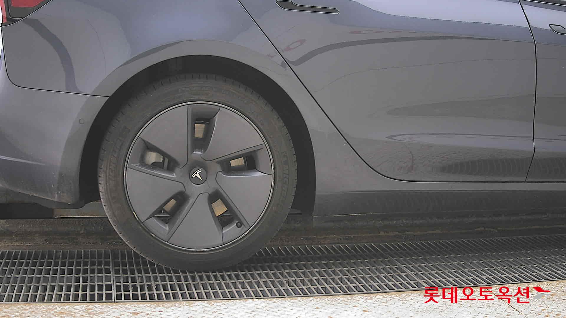 تسلا موديل 3 2022 - صورة 28