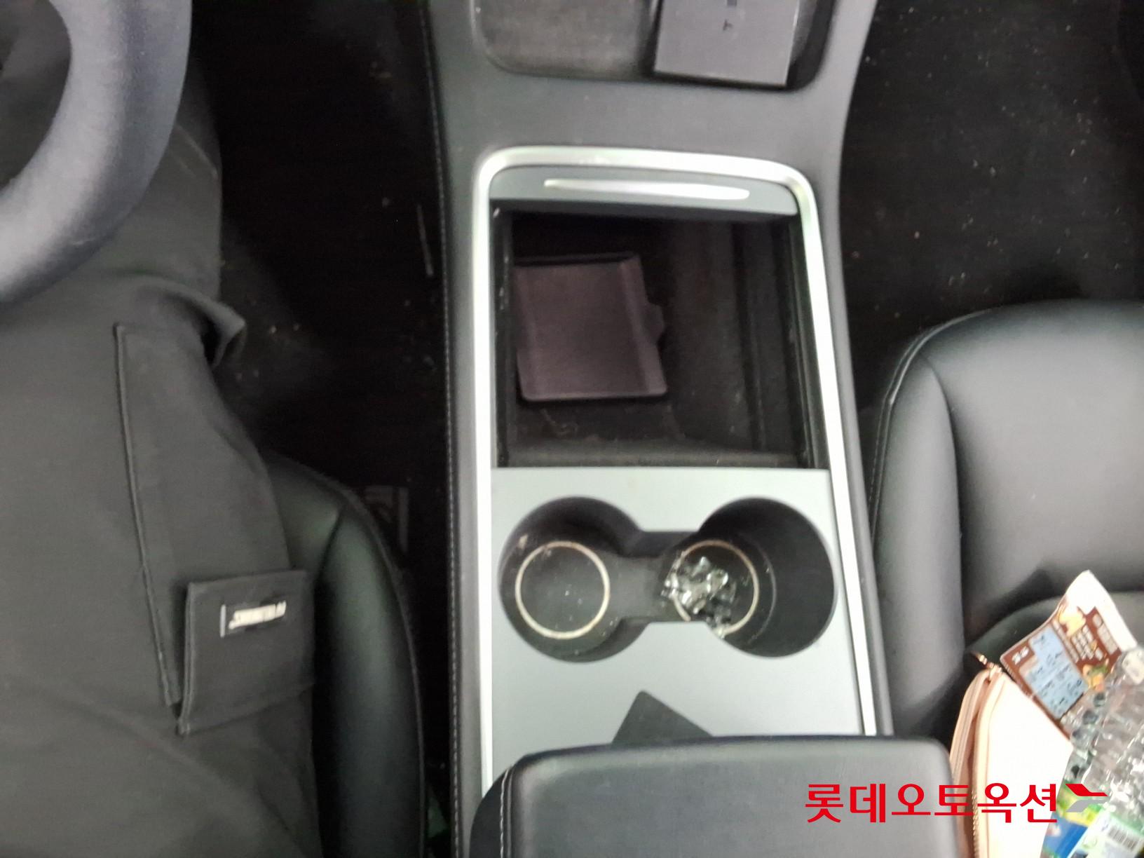 تسلا موديل 3 2022 - صورة 34