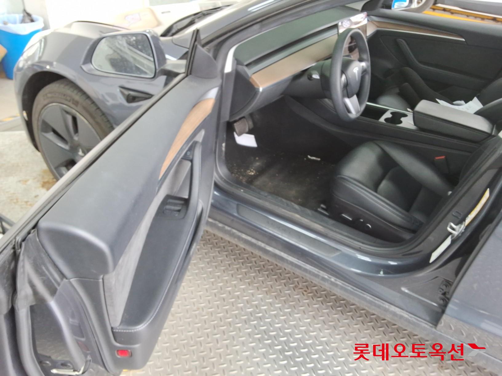 تسلا موديل 3 2022 - صورة 36