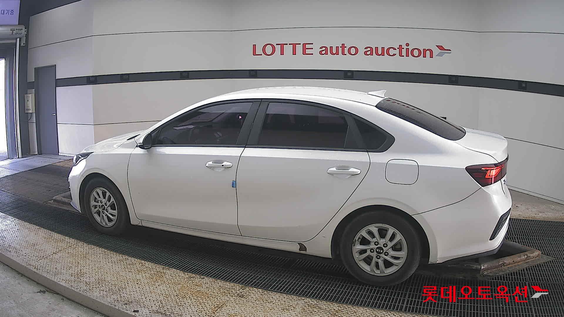 Kia K3 2019 - Image 14