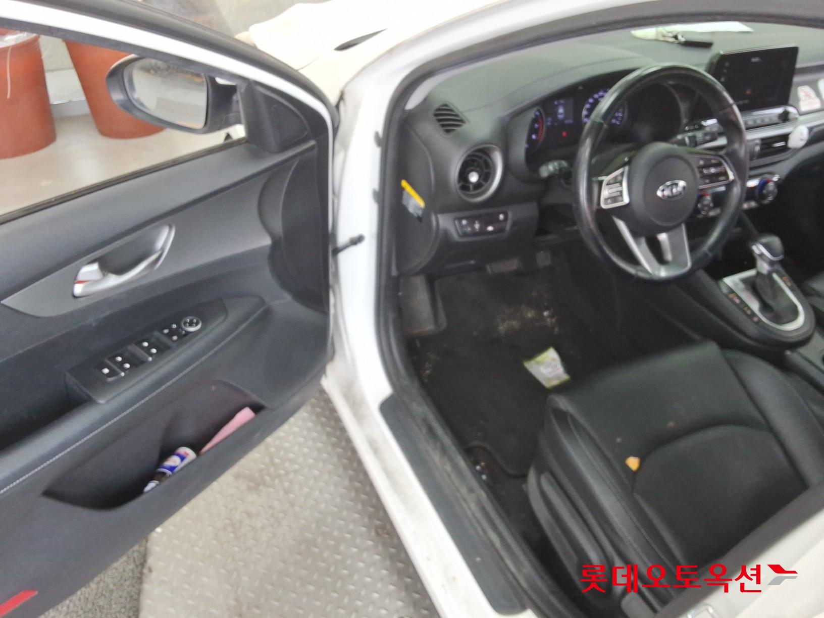 Kia K3 2019 - Image 37