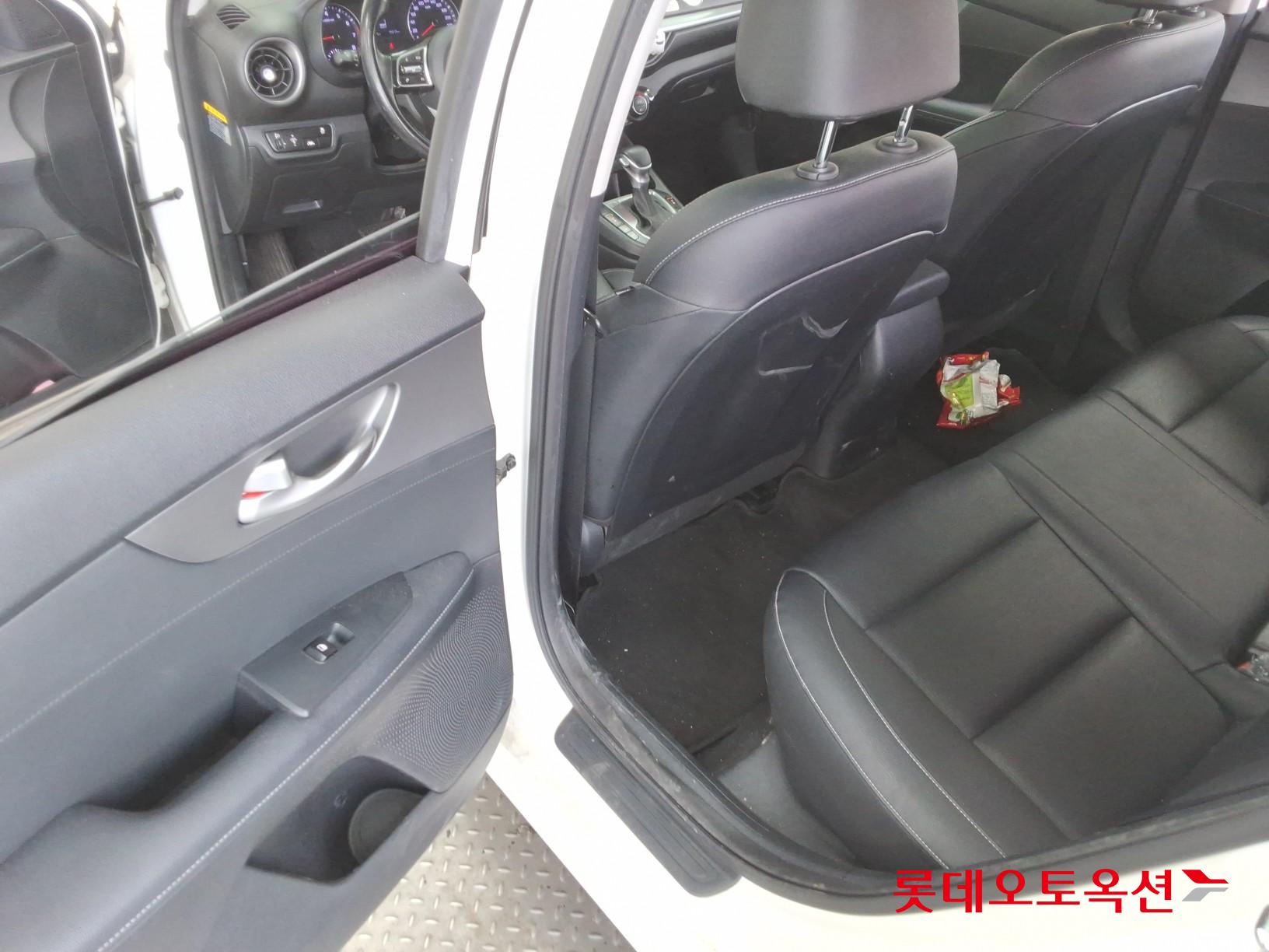 Kia K3 2019 - Image 38