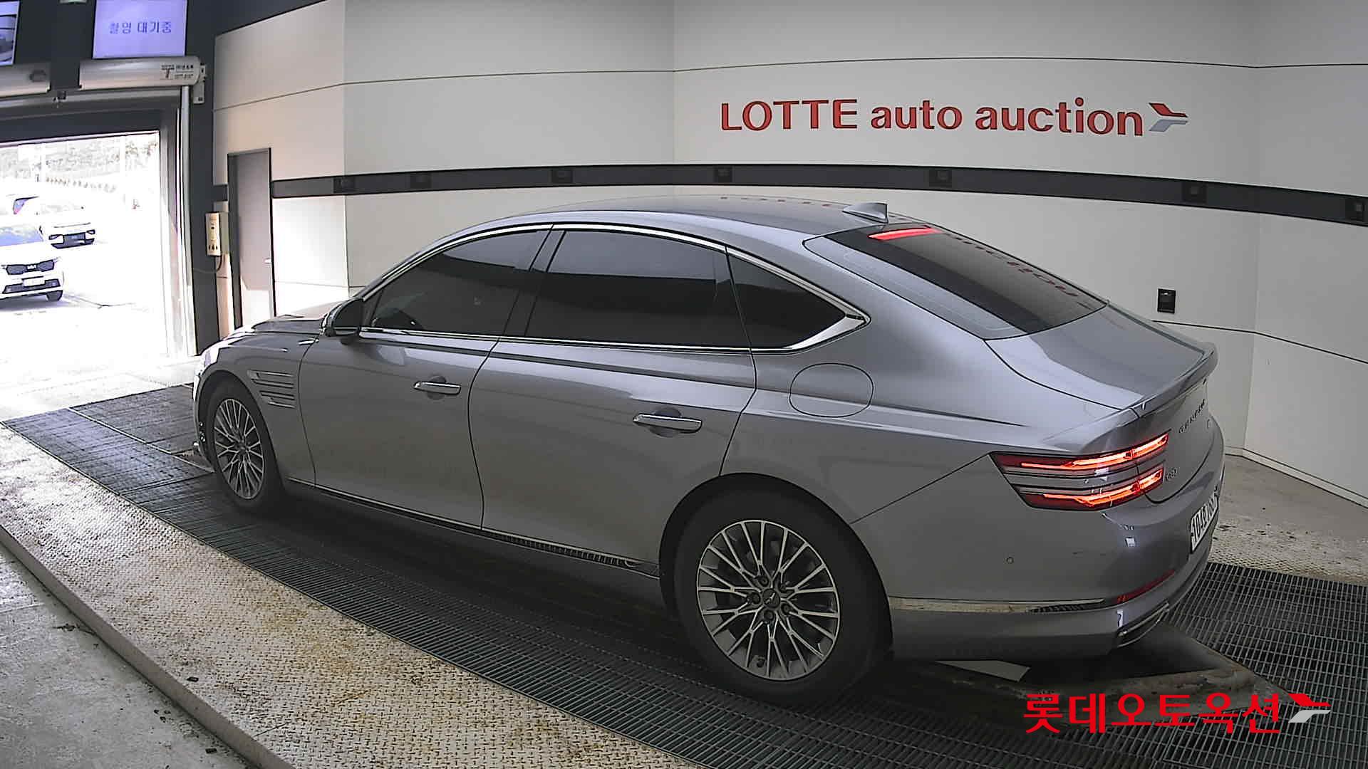 جينيسيس G80 2021 - صورة 15