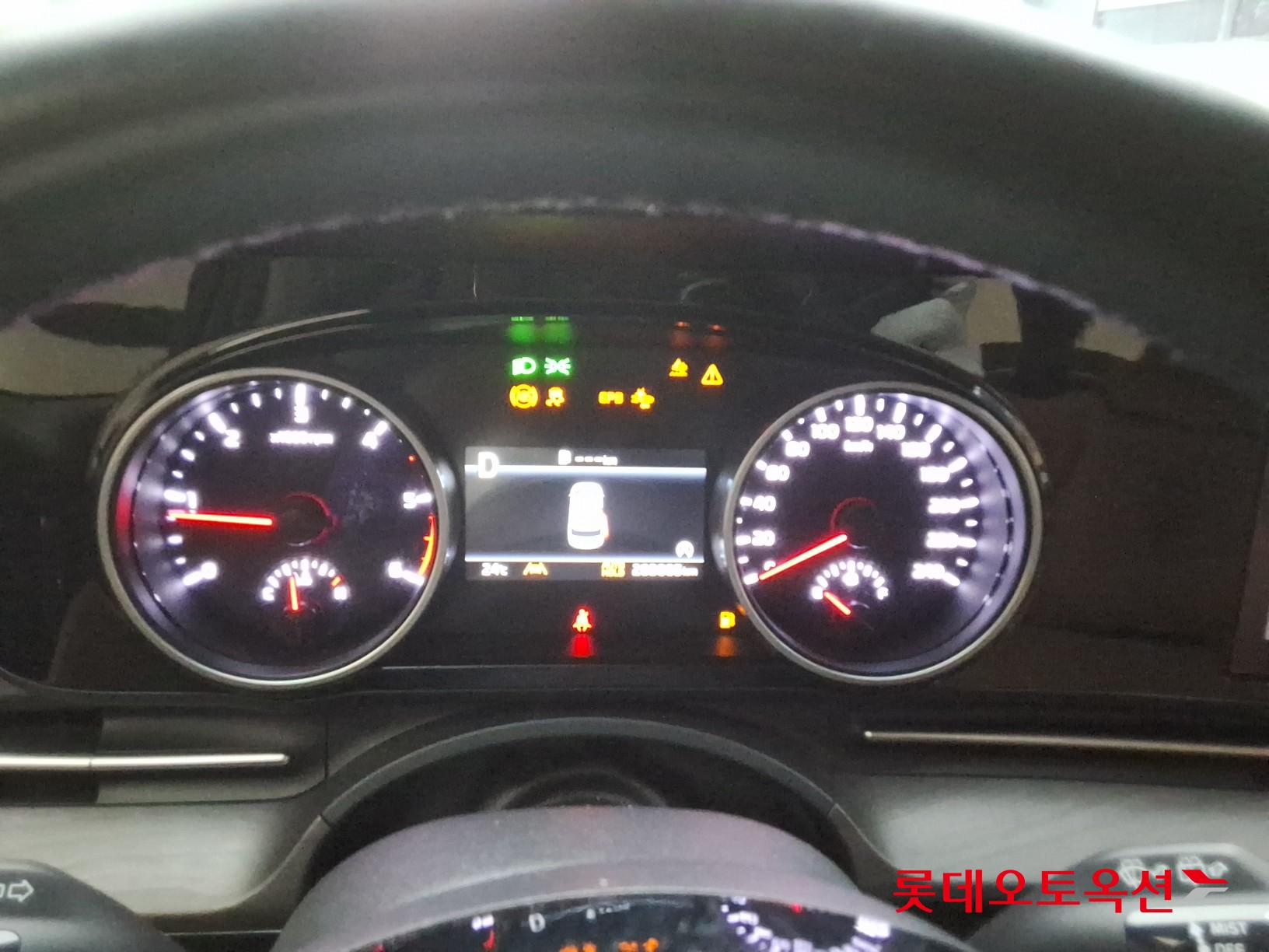 2022 - kia carnival