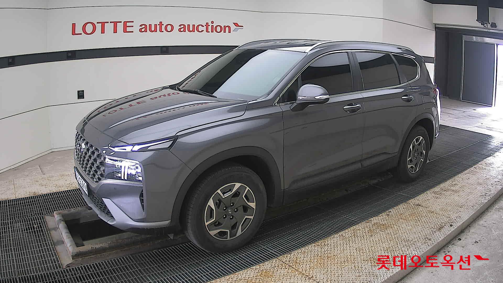 Hyundai Santa Fe 2022 - Image 11