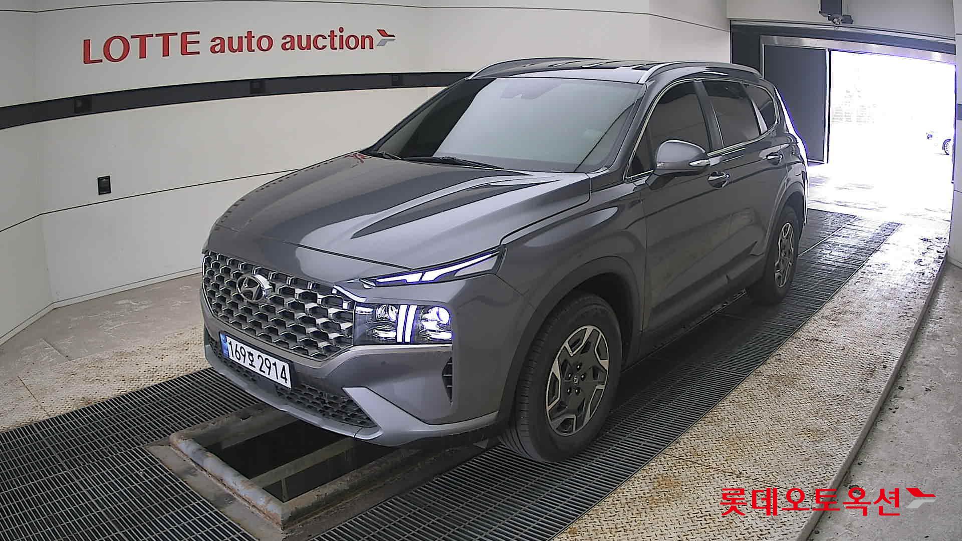 Hyundai Santa Fe 2022 - Image 3