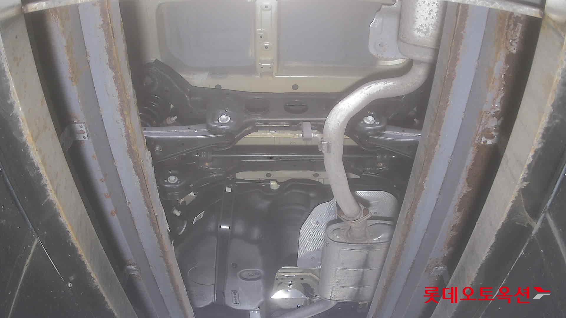 Hyundai Santa Fe 2022 - Image 2