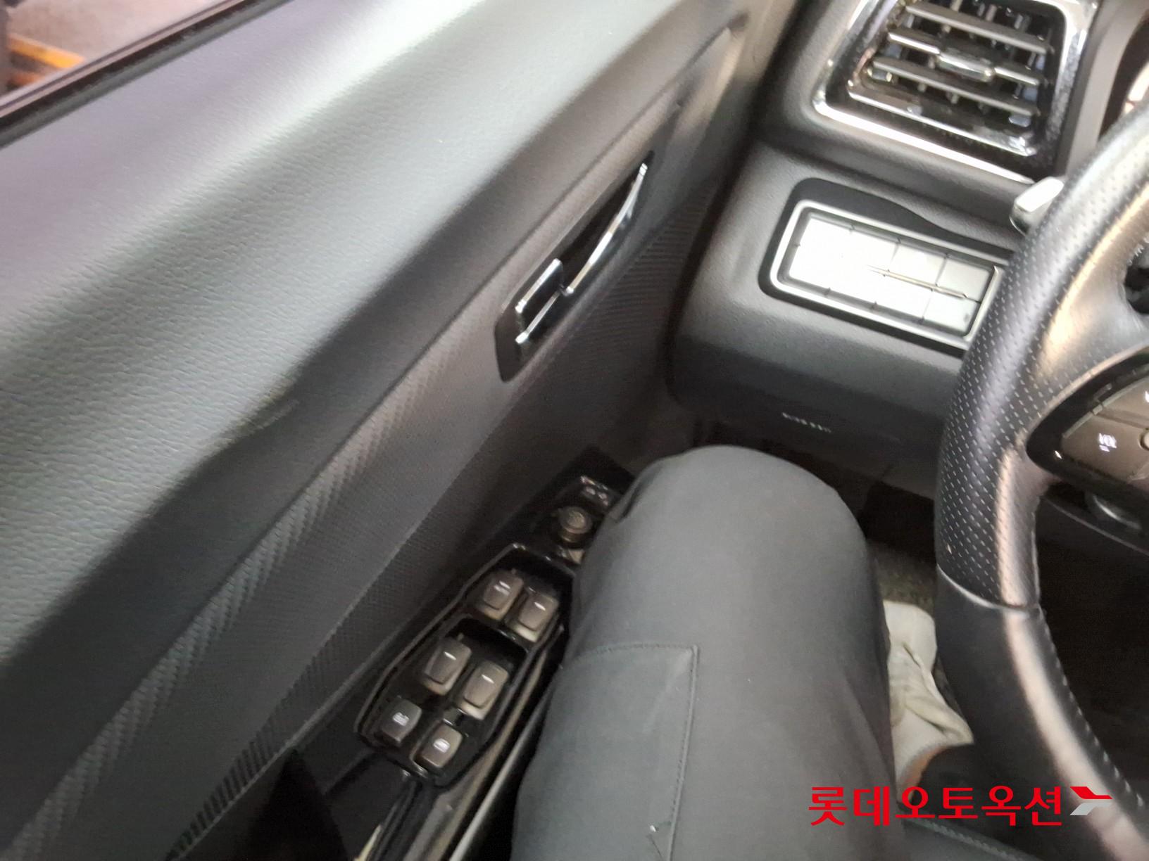 KG Mobility Tivoli 2020 - Image 29