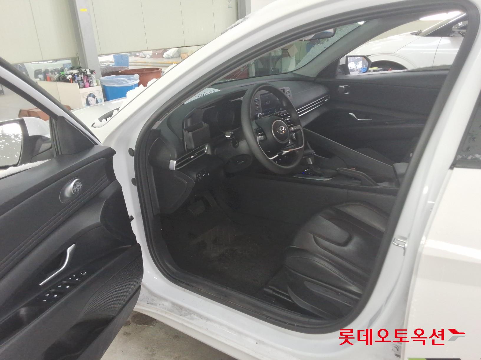 2023 - Hyundai AVANTE