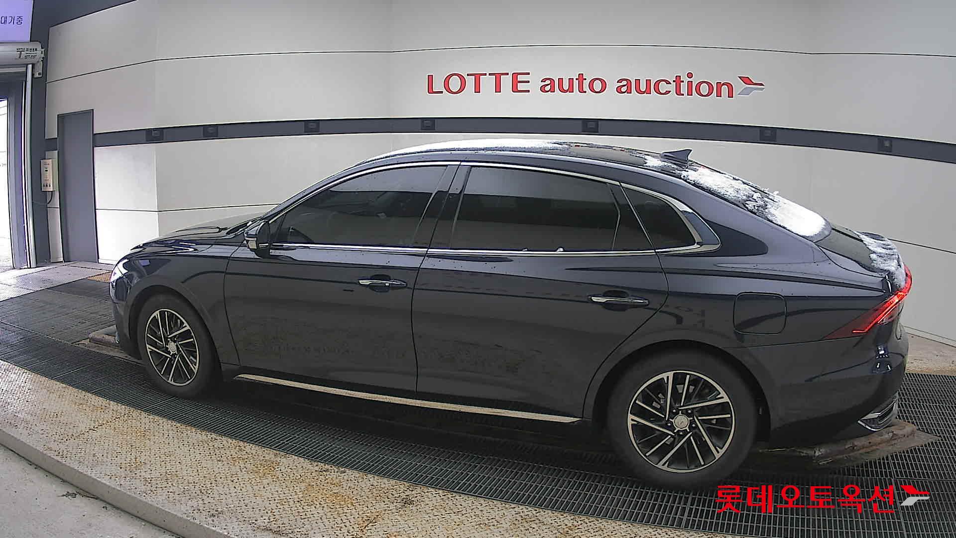 Hyundai Grandeur 2021 - Image 14