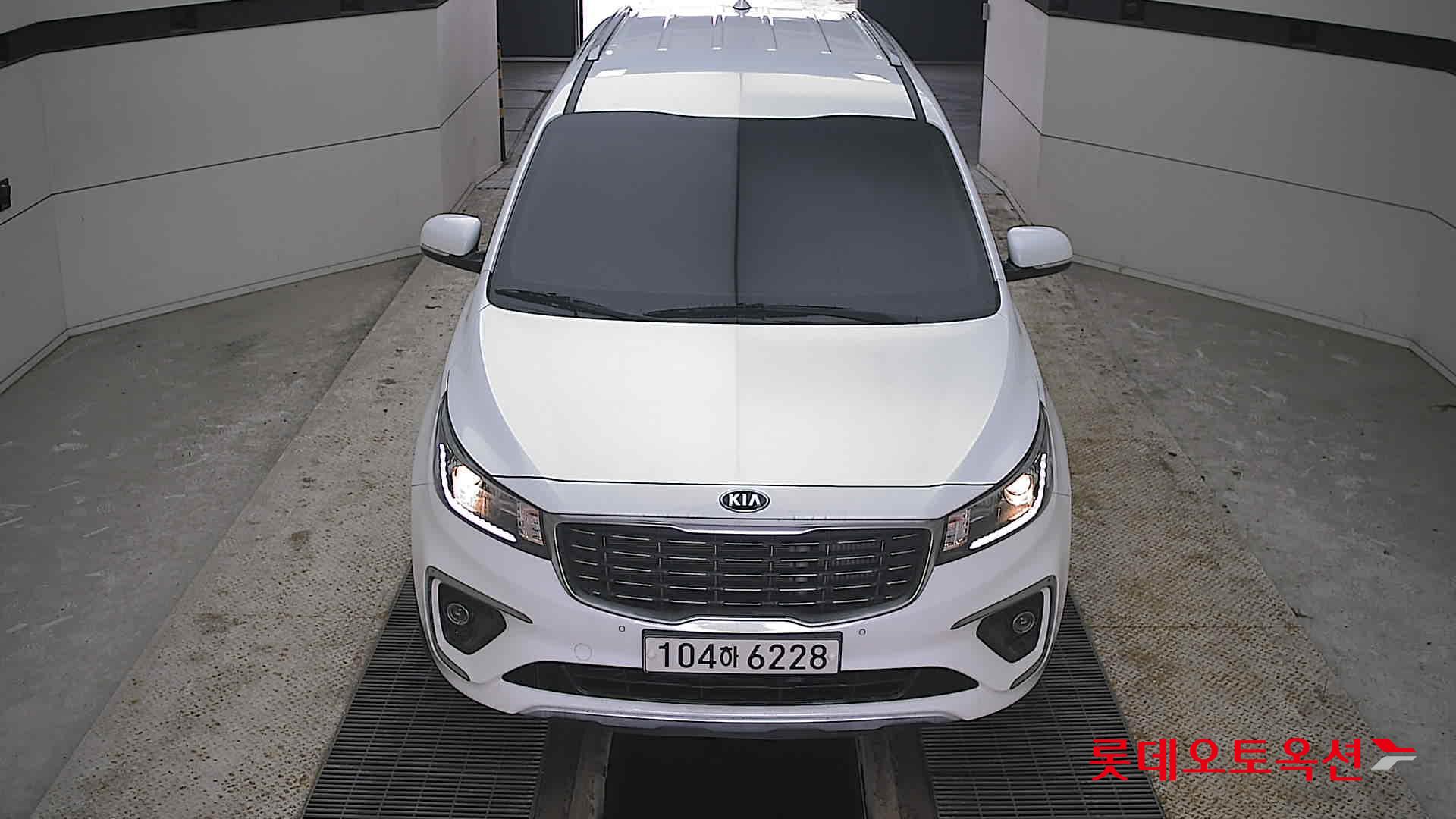 كيا نيو كارنيفال