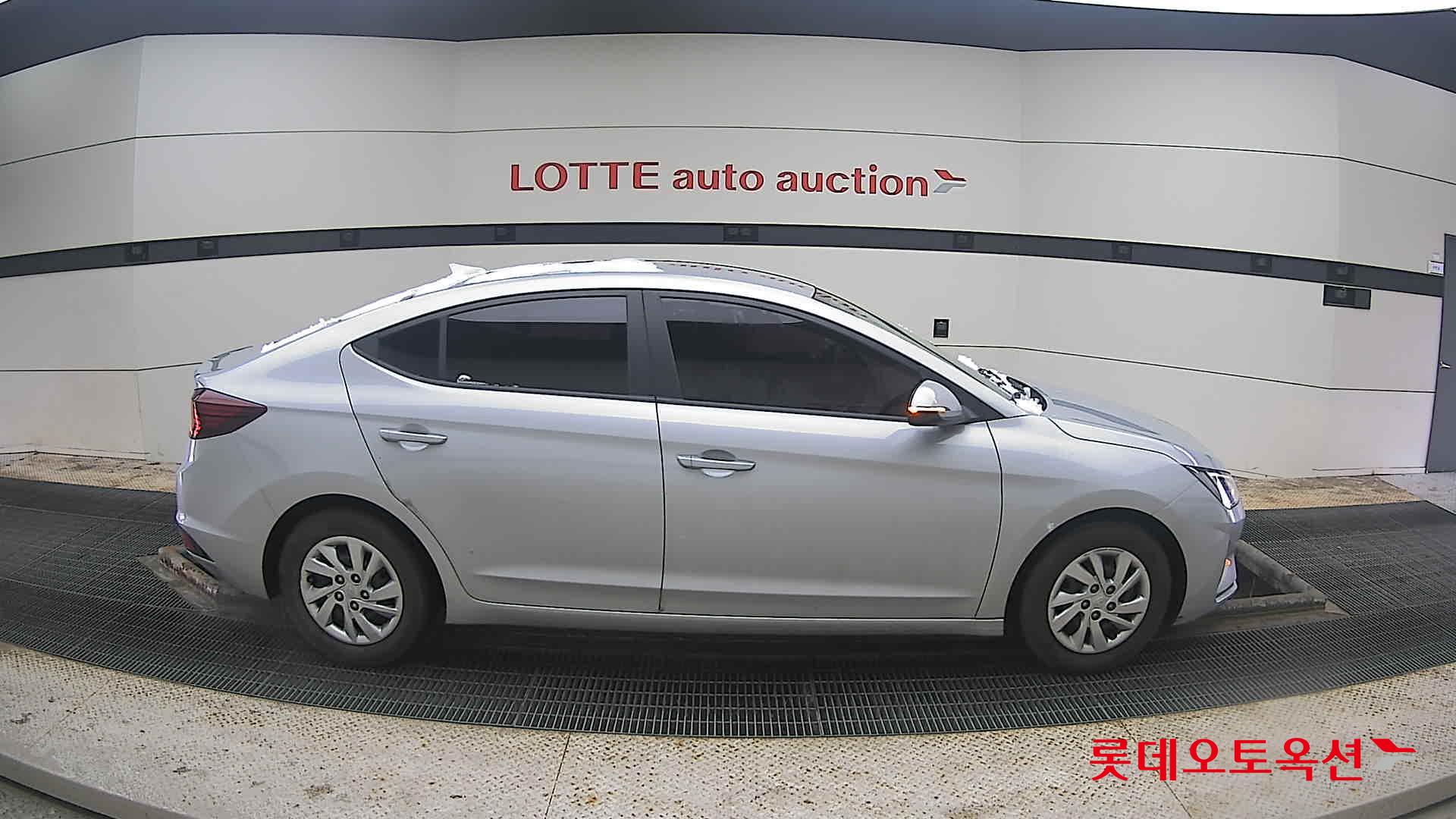 Hyundai Elantra 2020 - Image 21