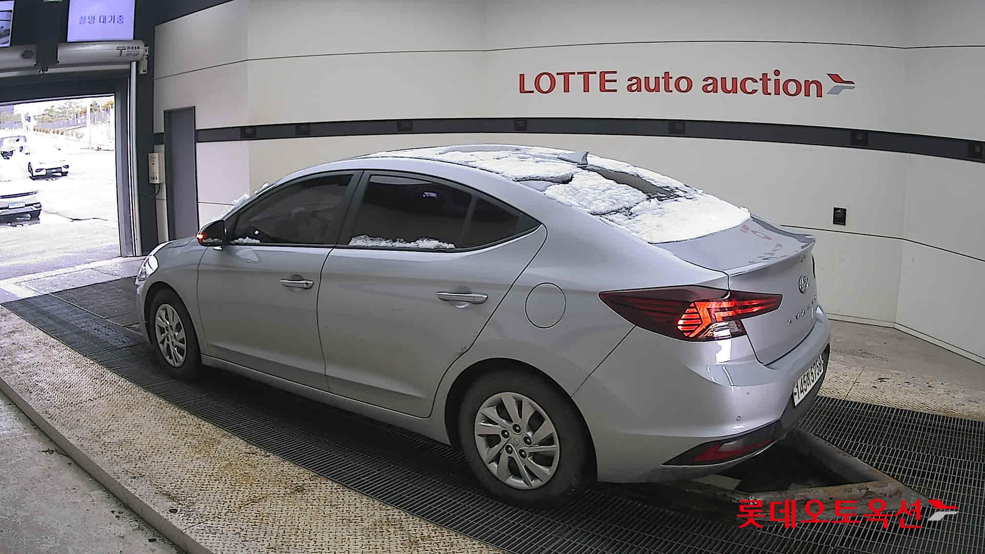 Hyundai Elantra 2020 - Image 15
