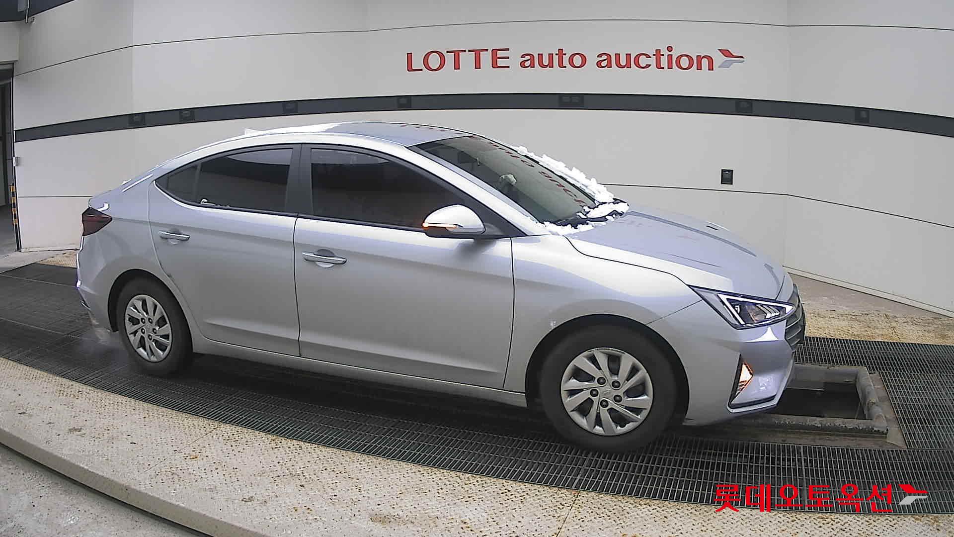 Hyundai Elantra 2020 - Image 22