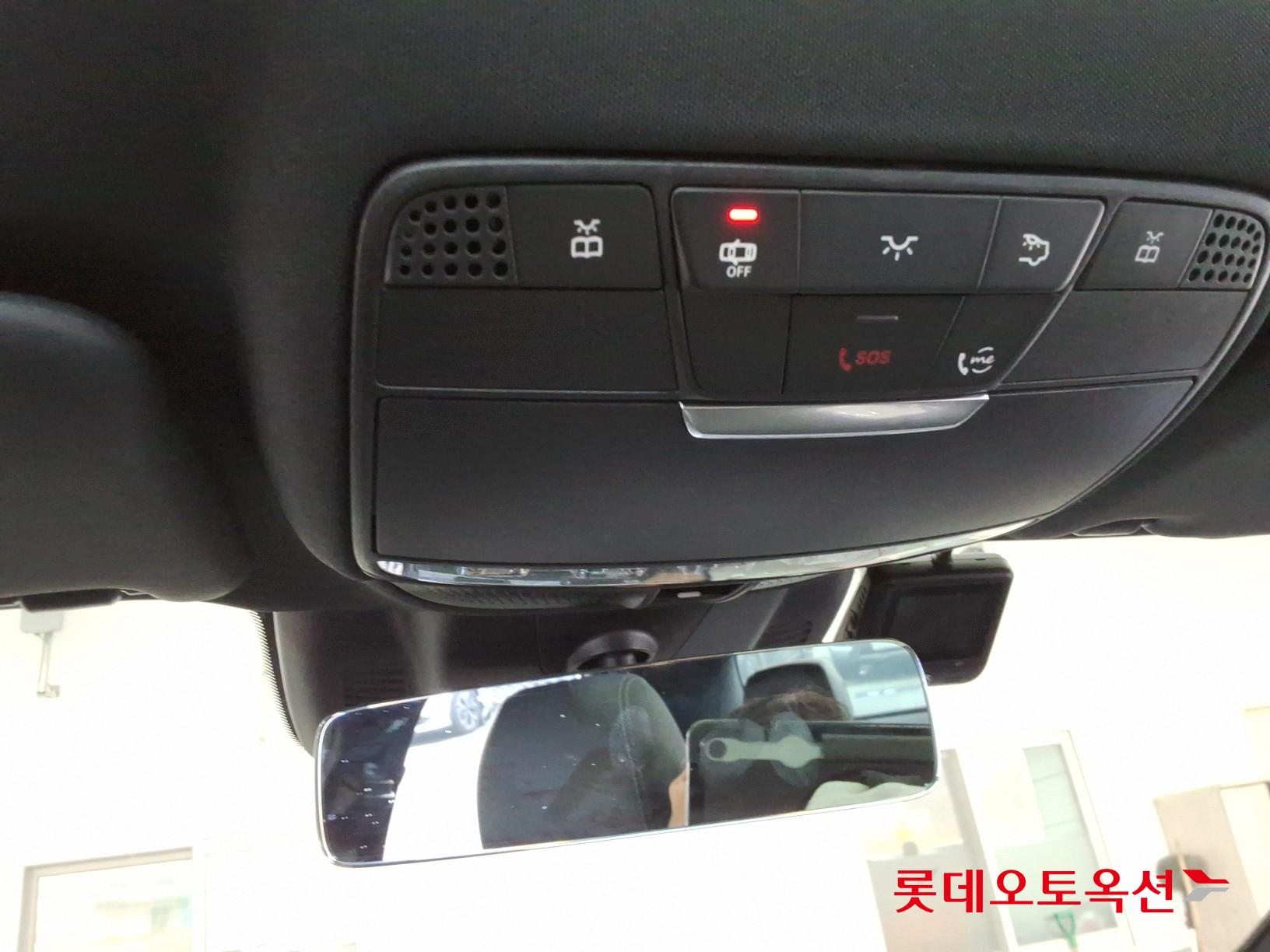 2022 - Mercedes-Benz E350