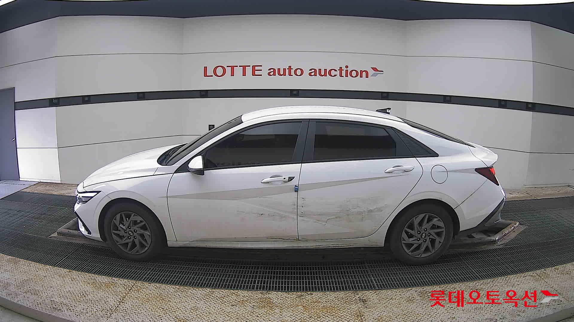 2024 - Hyundai AVANTE