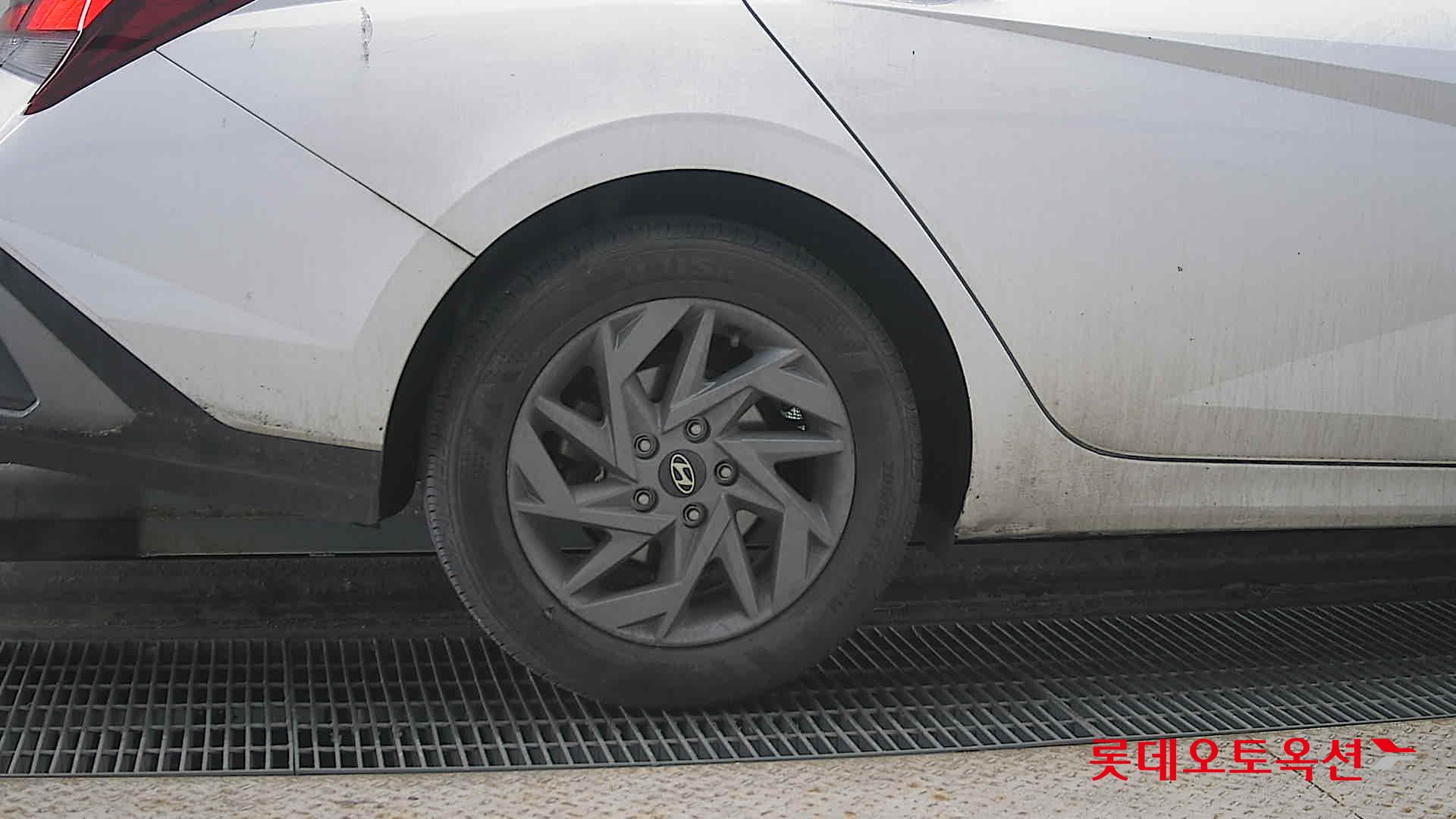 2024 - Hyundai AVANTE