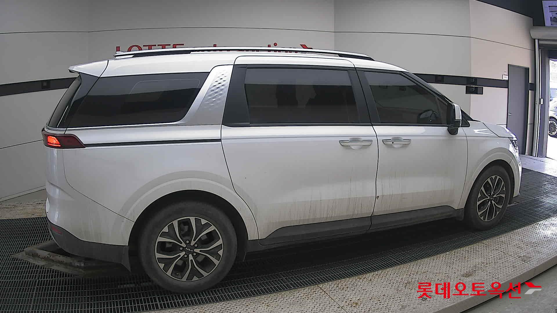 Kia Carnival 2023 - Image 20