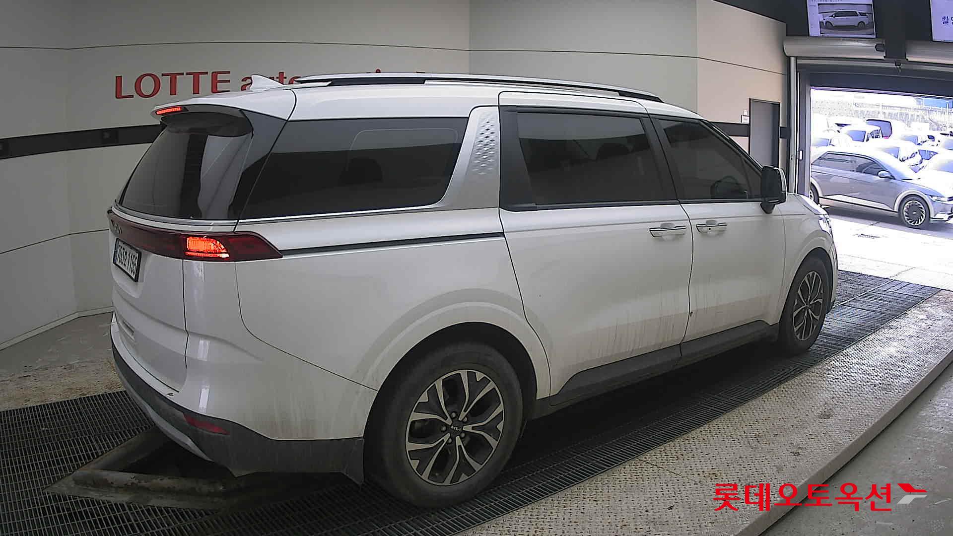 Kia Carnival 2023 - Image 19