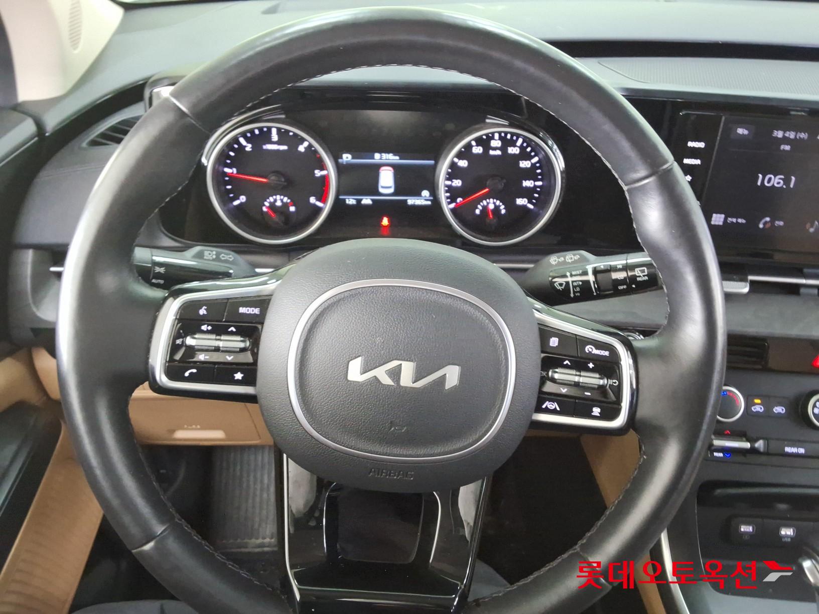 Kia Carnival 2023 - Image 30