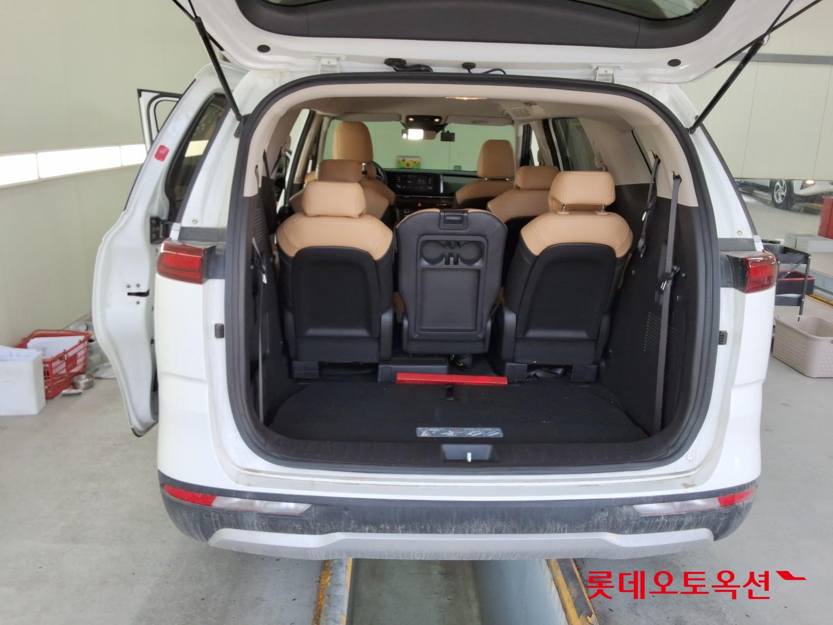 Kia Carnival 2023 - Image 9