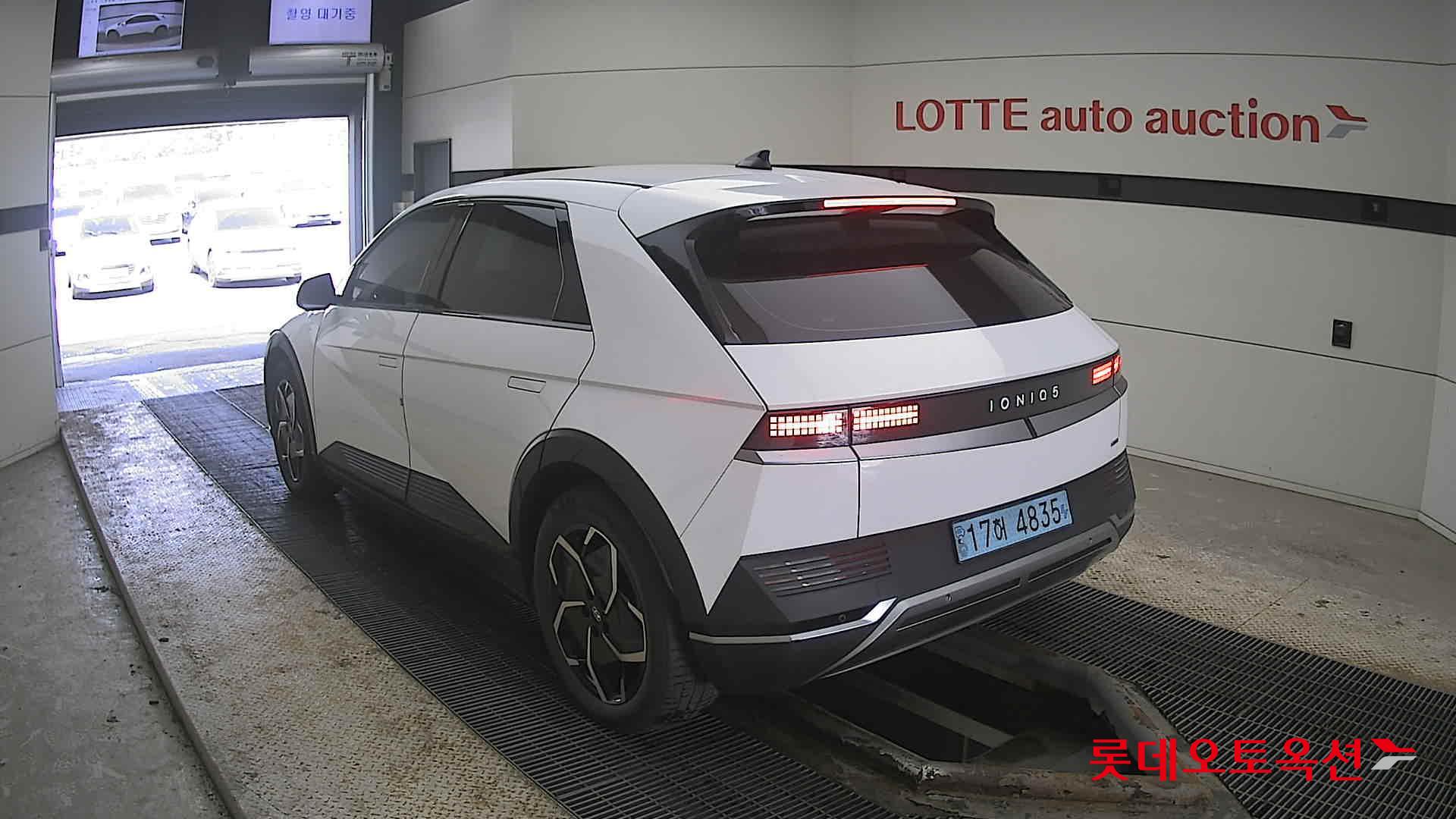 هيونداي أيونيك 5 2022 - صورة 4