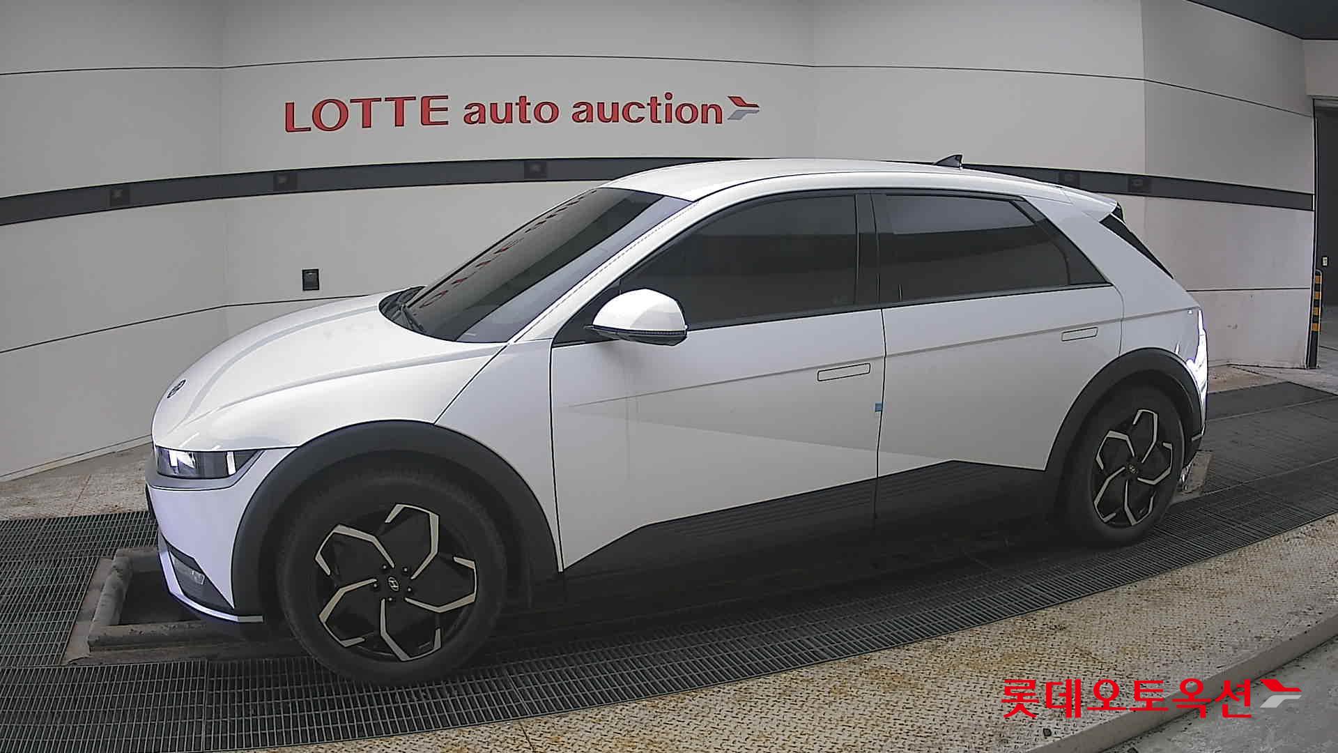 هيونداي أيونيك 5 2022 - صورة 12