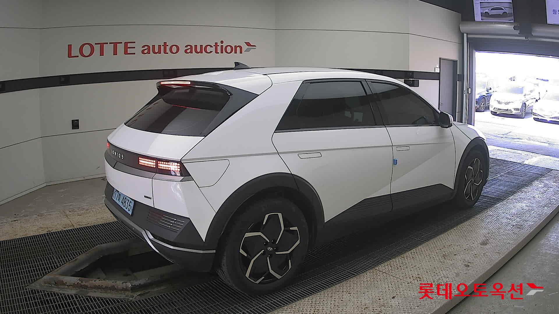 هيونداي أيونيك 5 2022 - صورة 19