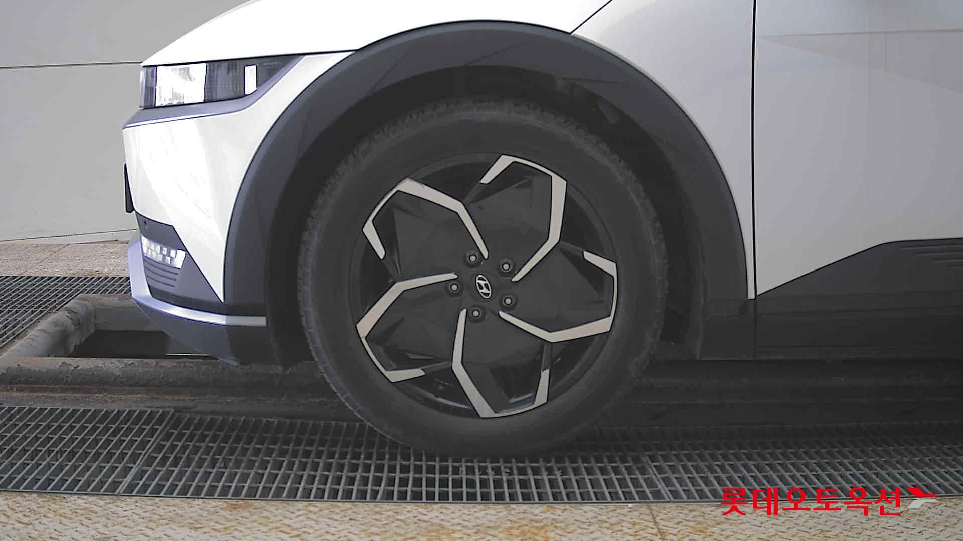 هيونداي أيونيك 5 2022 - صورة 25