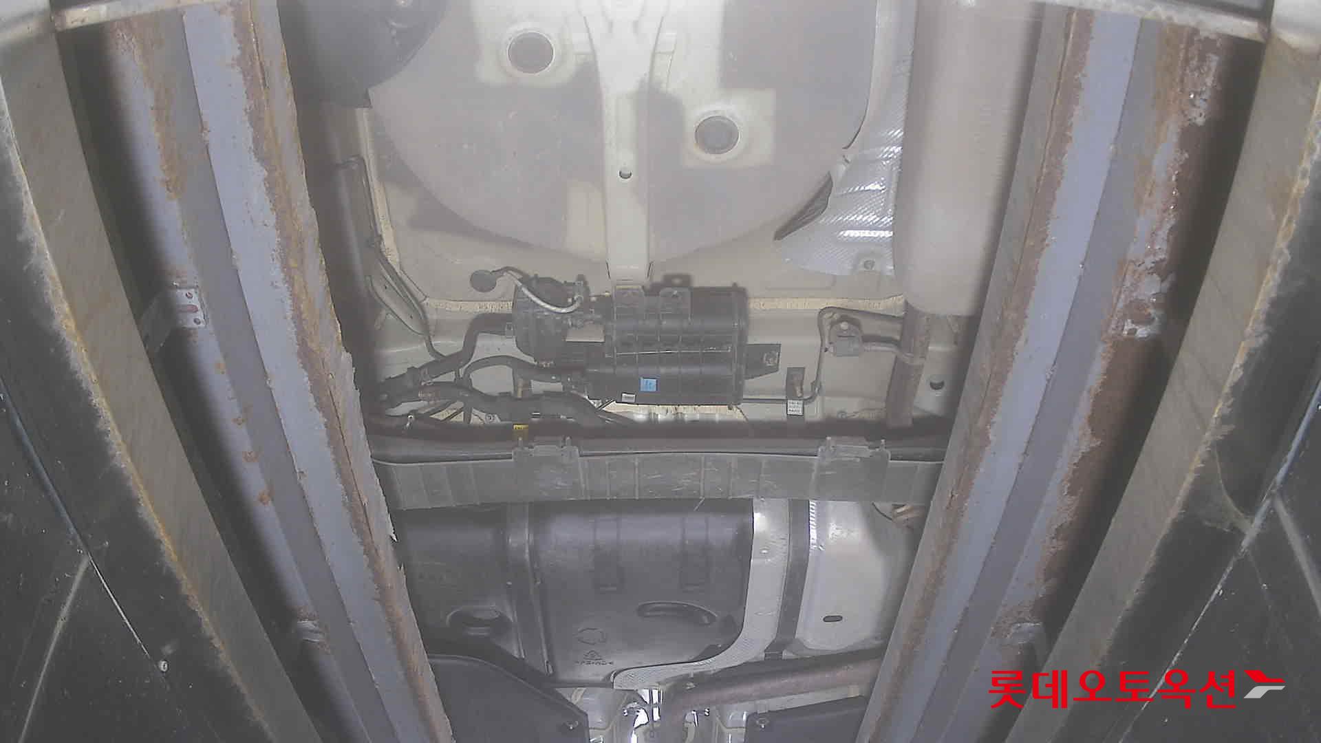 Hyundai Elantra 2022 - Image 2